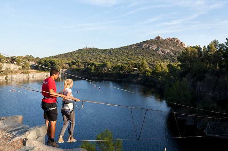 Hotel De L'Esterel Pierre & Vacances Saint-Raphaël エクステリア 写真