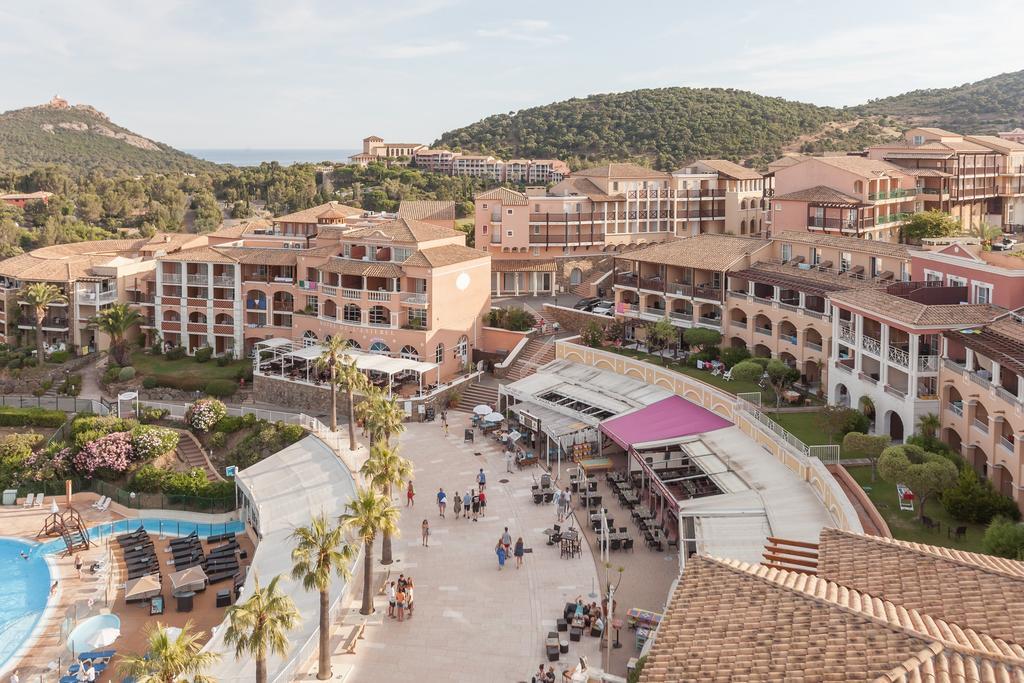 Hotel De L'Esterel Pierre & Vacances Saint-Raphaël エクステリア 写真